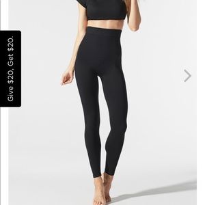 Blanqi post partum leggings.